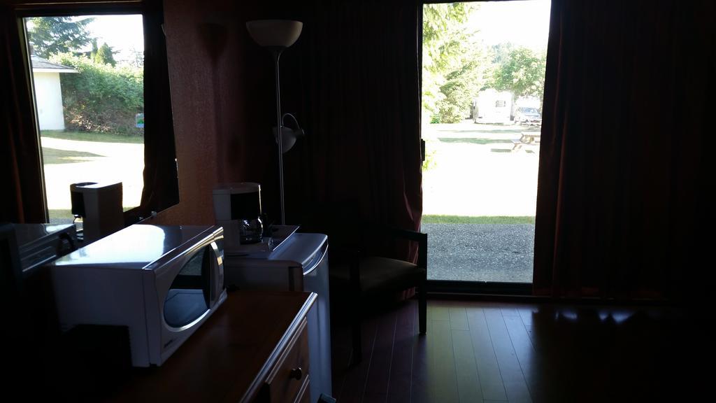 Timberlodge Rv & Campground Порт Алберни Стая снимка